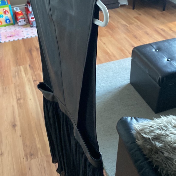 Zara plunging black dress - Picture 6 of 6